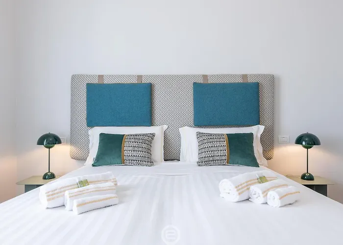 ゲストハウス Verso カリアリ